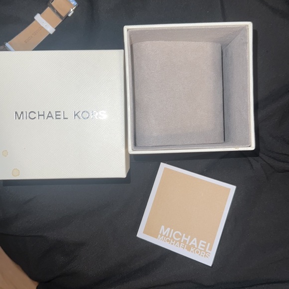 Michael Kors watch - Picture 5 of 5